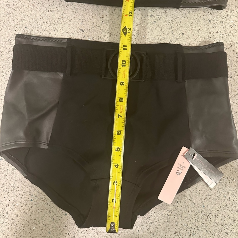 Victoria's Secret Black Faux Leather Belted Bikini Set Top Bottom Small NWT - Picture 3 of 7